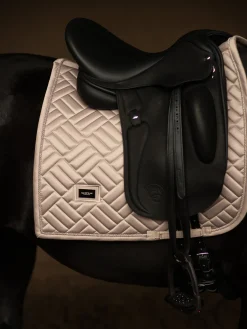 Dressurschabracke Modern