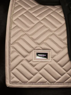 Dressurschabracke Modern