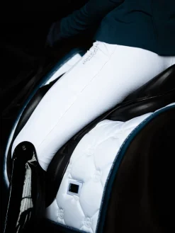 Dressurschabracke White