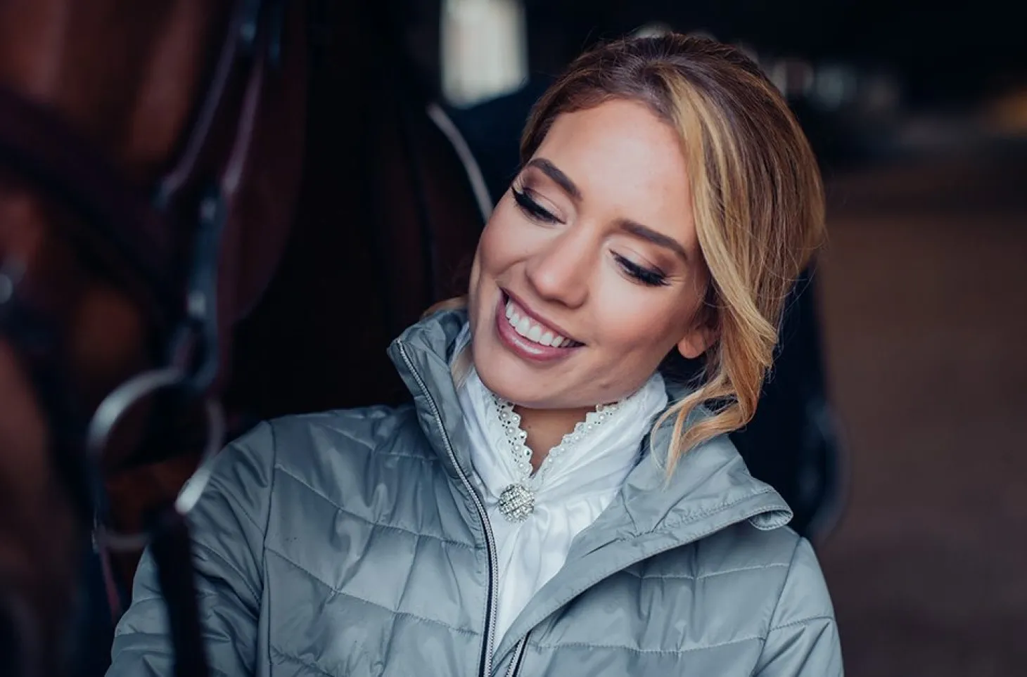 Plastron Queen Weiß