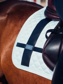 Springschabracke White