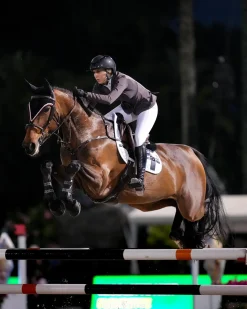 Springschabracke White